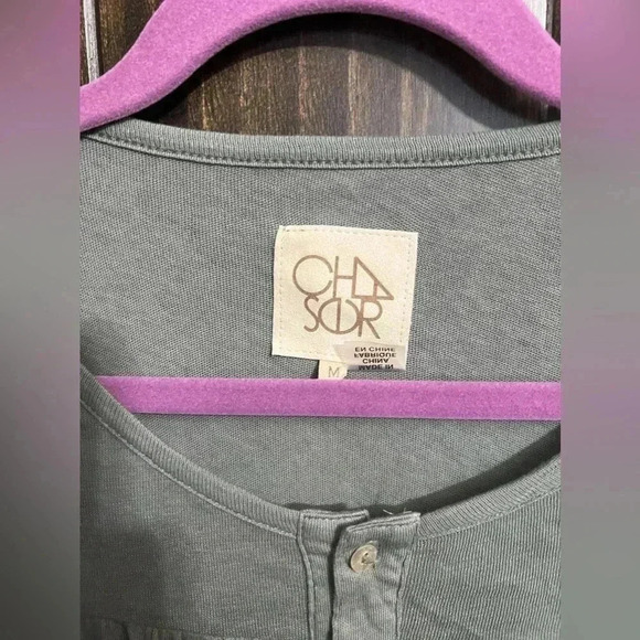 Chaser Mint Long Sleeve 1/2 Button Down Blouse Size M - Picture 4 of 4